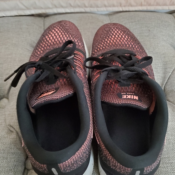 Nike Free RN - Picture 4 of 4